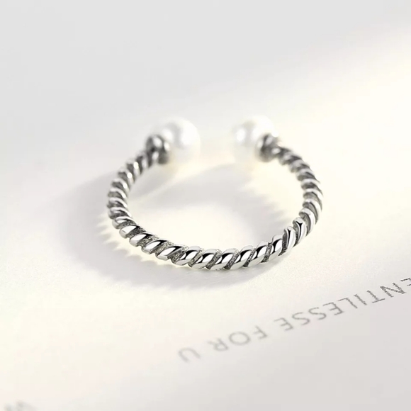 *NEW Pearl Twist Ring | 925 Sterling Silver - Picture 5 of 15
